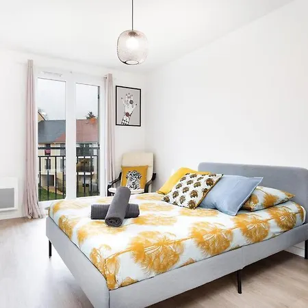 Bright Flat Near Disneyland With Private Parking Chalifert Exterior photo