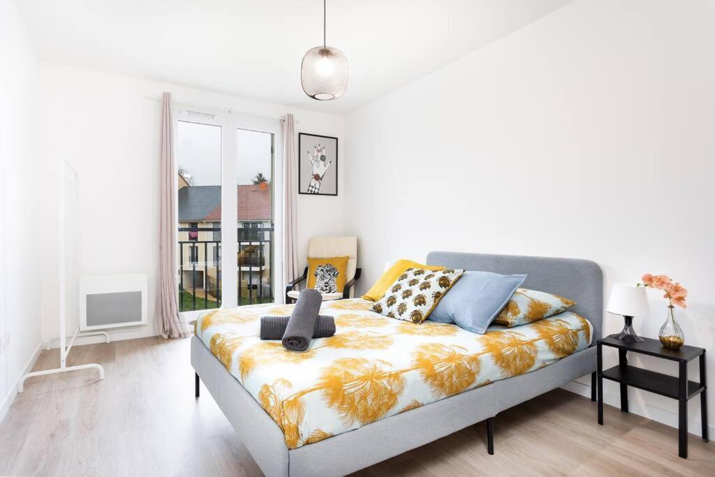 Bright Flat Near Disneyland With Private Parking Apartment Chalifert